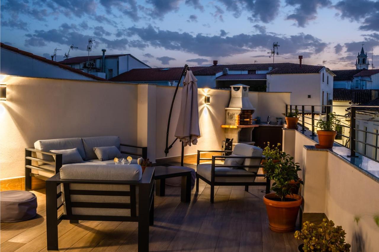 Apartamentos Turisticos El Altozano Fuentes de León Esterno foto