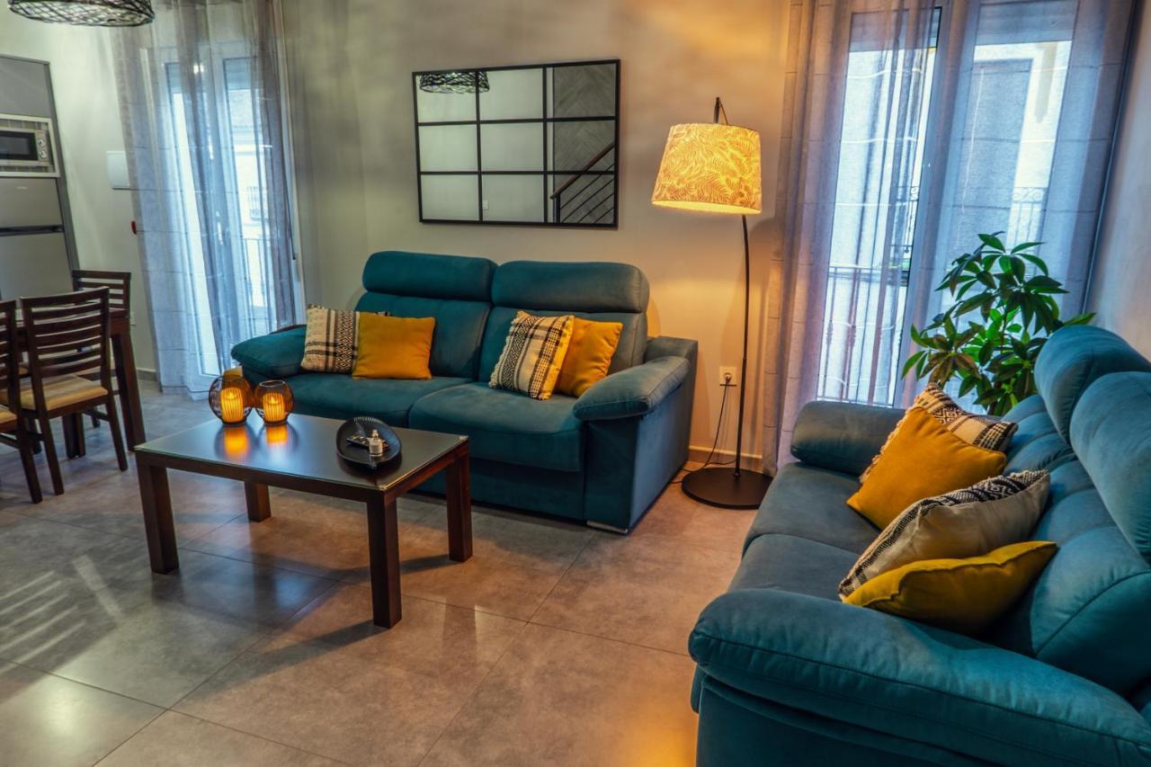 Apartamentos Turisticos El Altozano Fuentes de León Esterno foto
