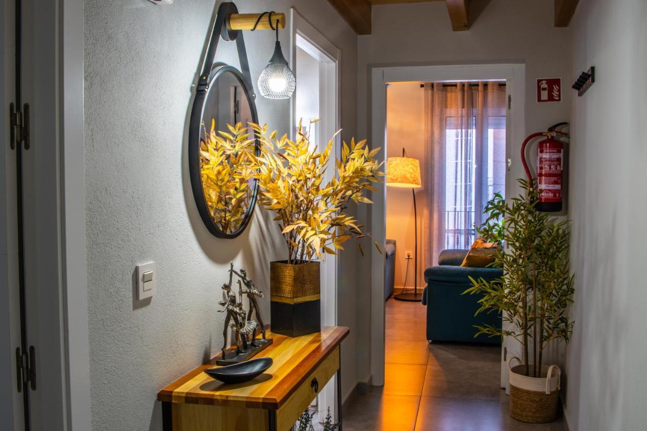 Apartamentos Turisticos El Altozano Fuentes de León Esterno foto