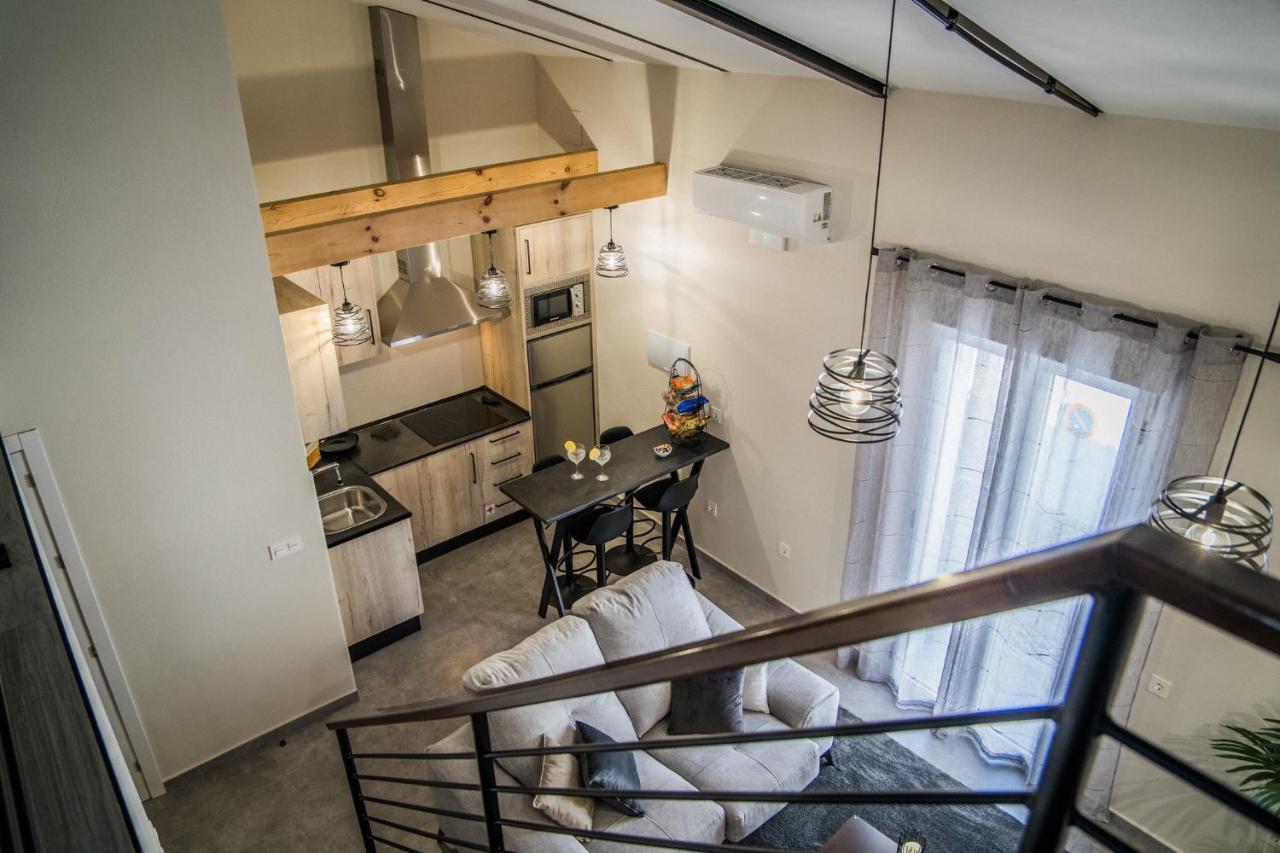 Apartamentos Turisticos El Altozano Fuentes de León Esterno foto